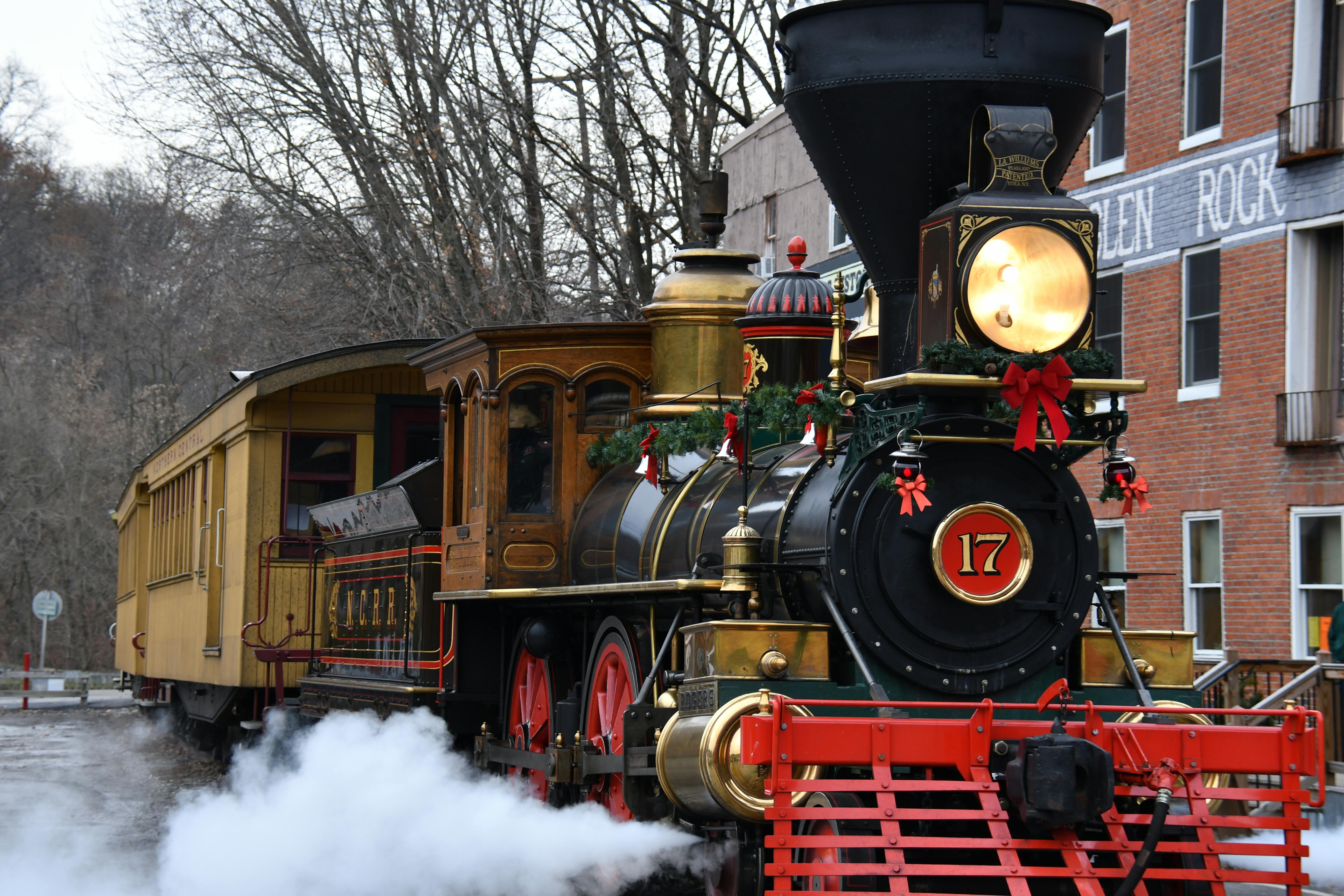 Free stock photo of christmas train, civil war steam steam