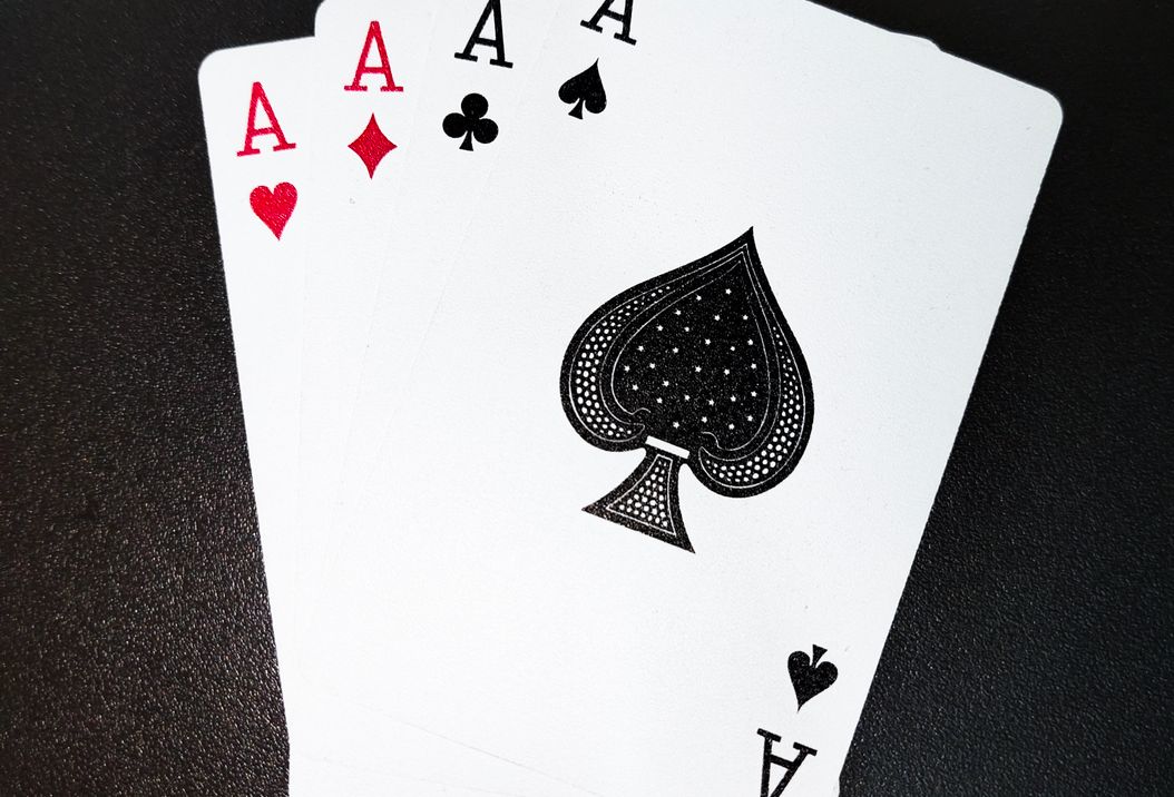 Online Casino: Spielautomaten und Live-Spiele im Überblick
