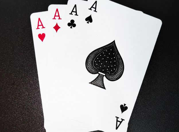 Online Casino: Spielautomaten und Live-Spiele im Überblick