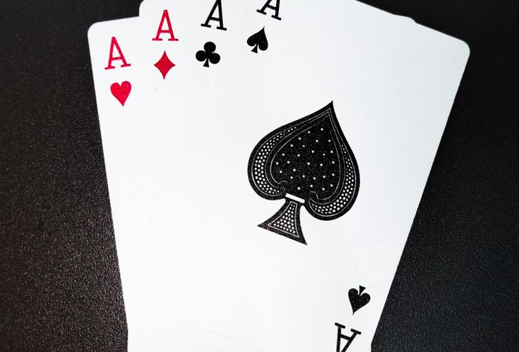 Online Casino: Spielautomaten und Live-Spiele im Überblick