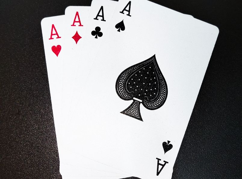 Online Casino: Spielautomaten und Live-Spiele im Überblick