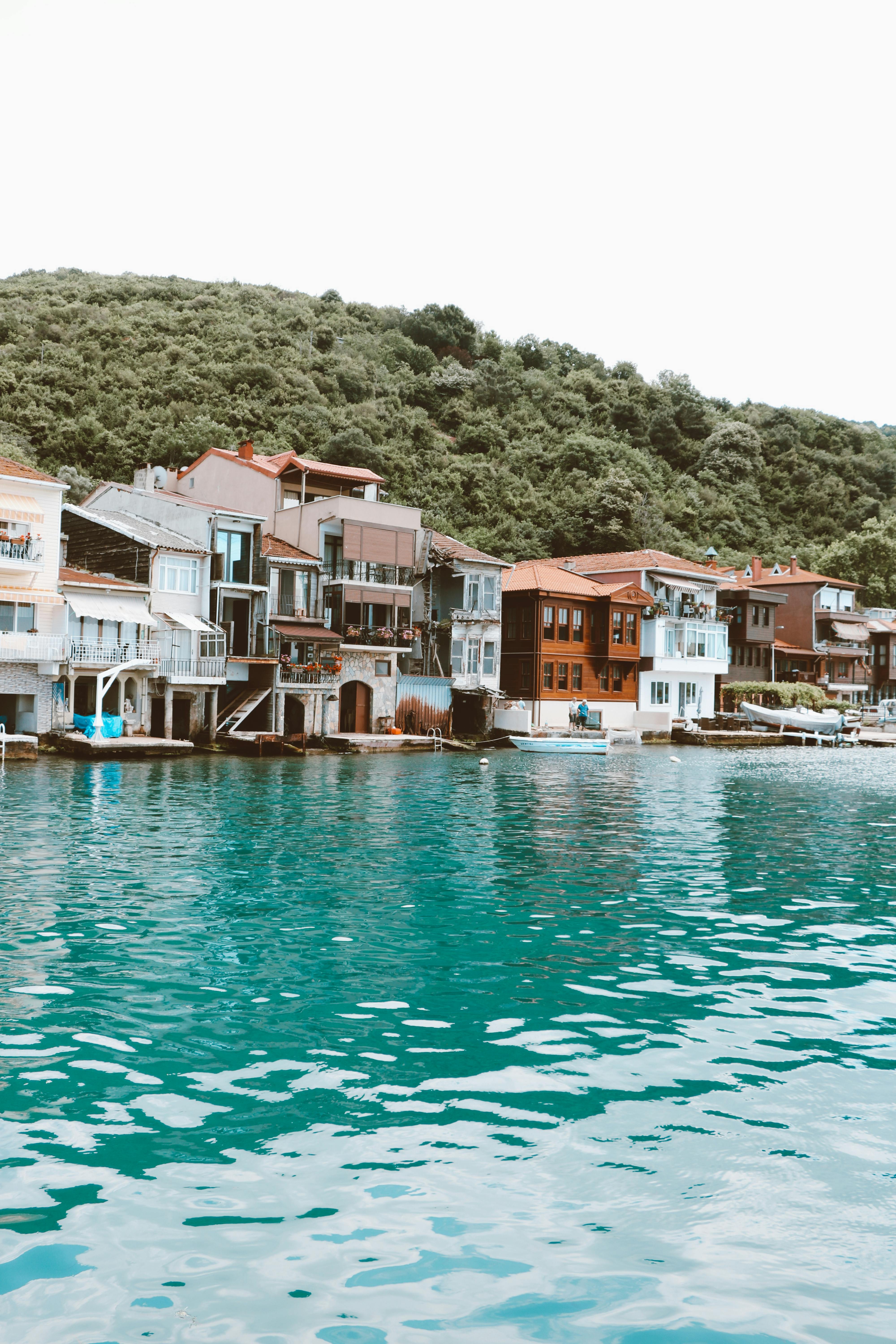 town buildings on sea shore