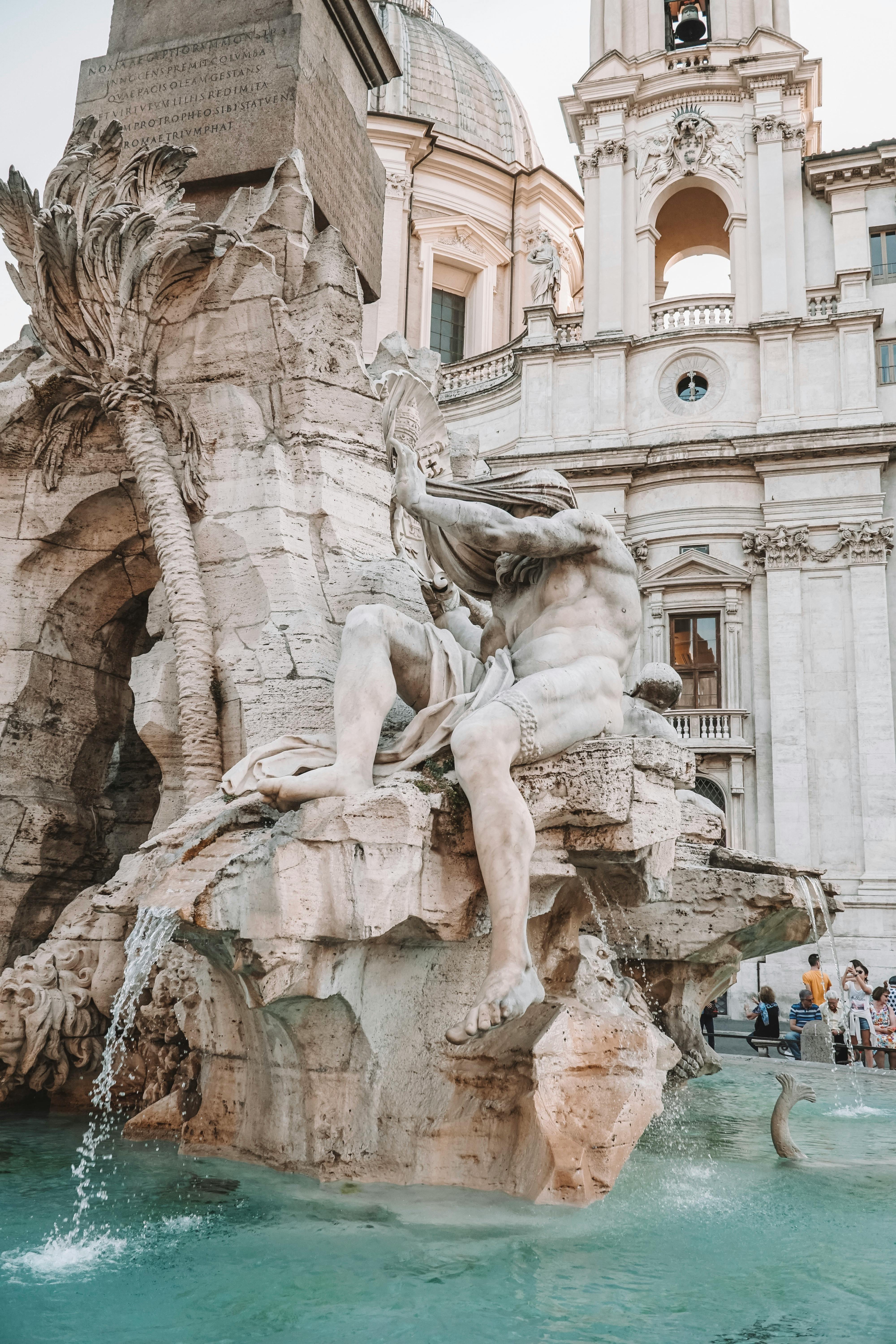 Discover the majestic Fountain of the Four Rivers in Rome, a masterpiece of baroque architecture.
