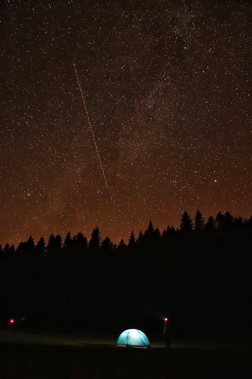 Ilmainen kuvapankkikuva tunnisteilla kevyt, kupoli teltta, öinen