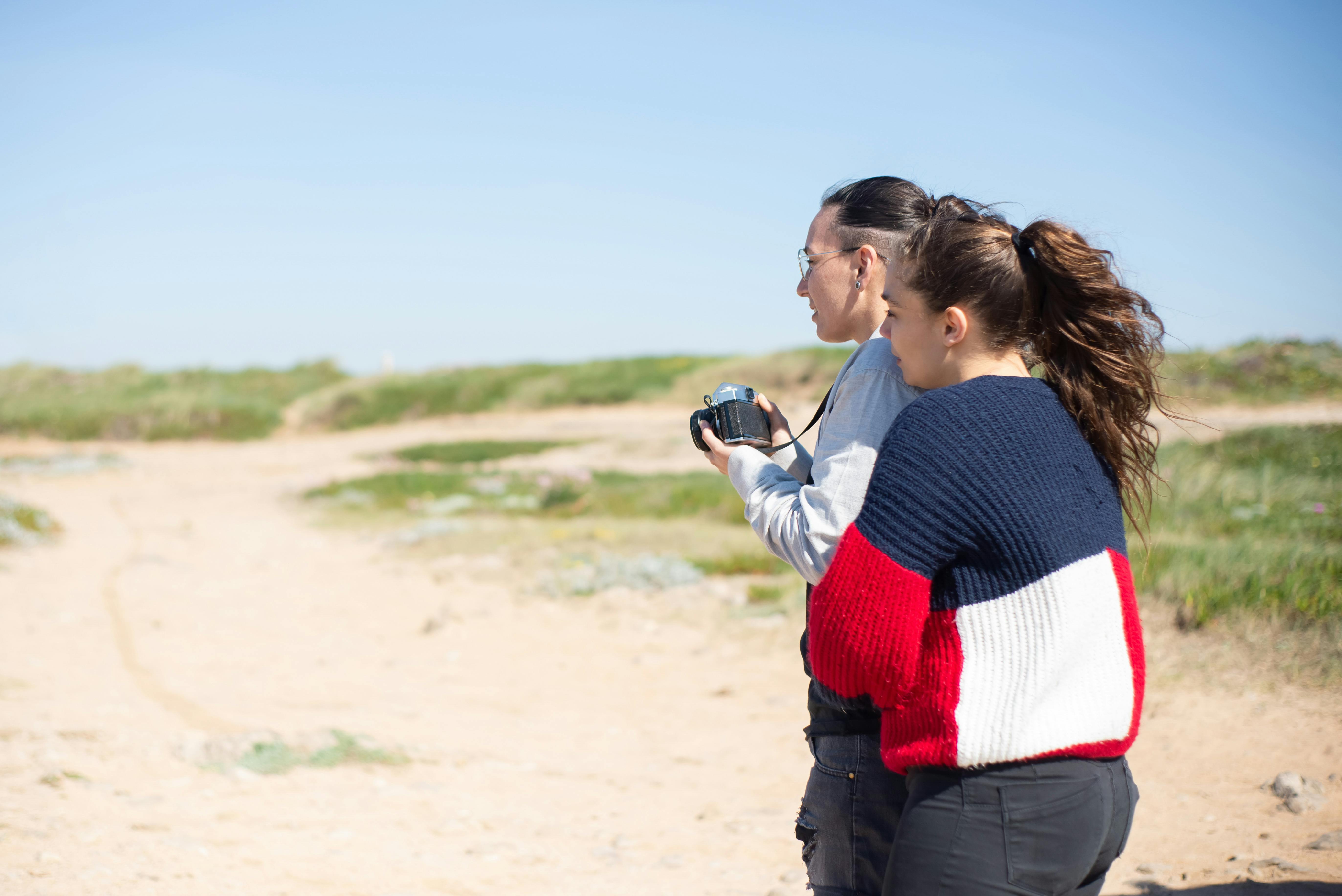 What makes a couple boring?