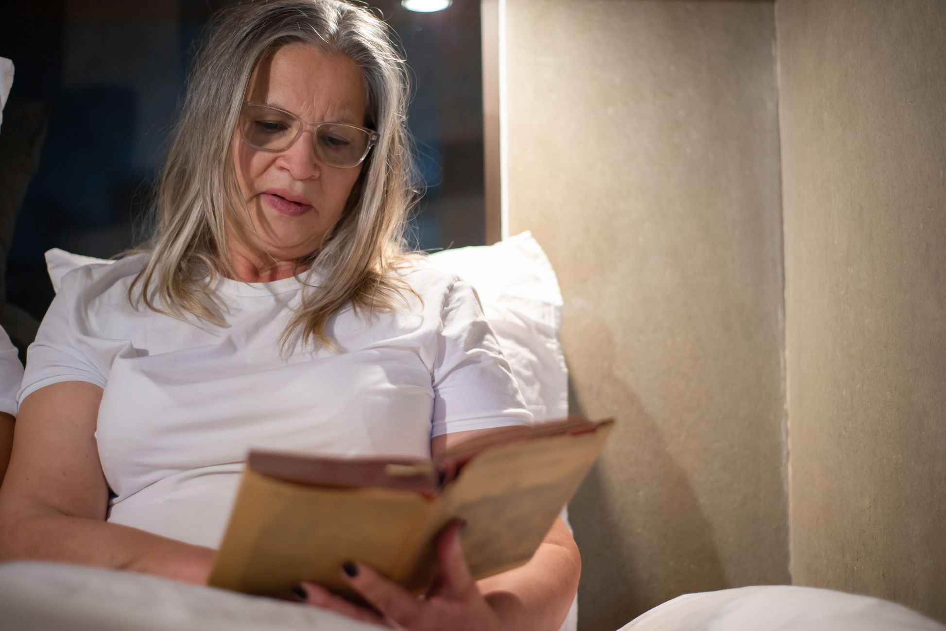 100-jarige Liezabeth leest nog zonder bril
