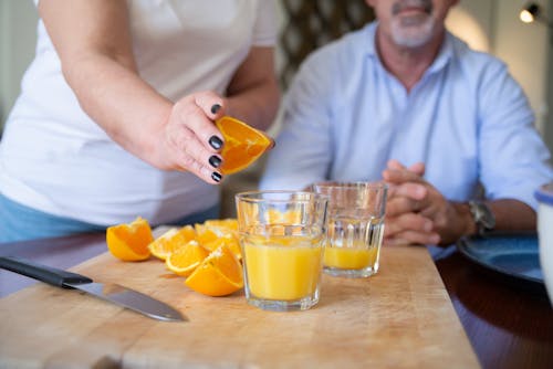 無料 オレンジジュース, コップ, ジュースの無料の写真素材 写真素材