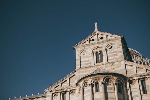 Kostenloses Stock Foto zu architektur, aufnahme von unten, kirche