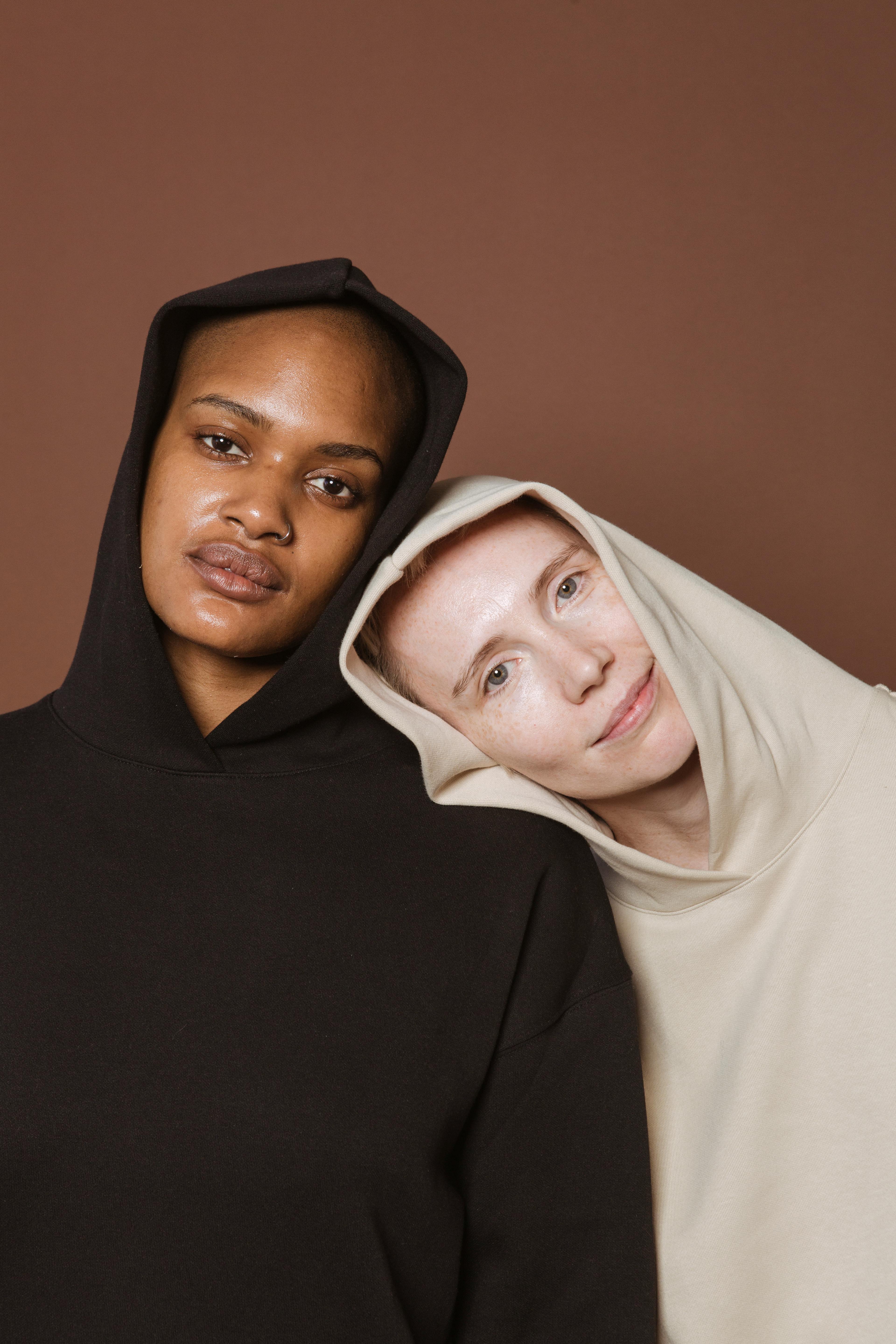 Kostenlos Kostenloses Stock Foto zu afroamerikaner-frau, aussehen, berühren Stock-Foto