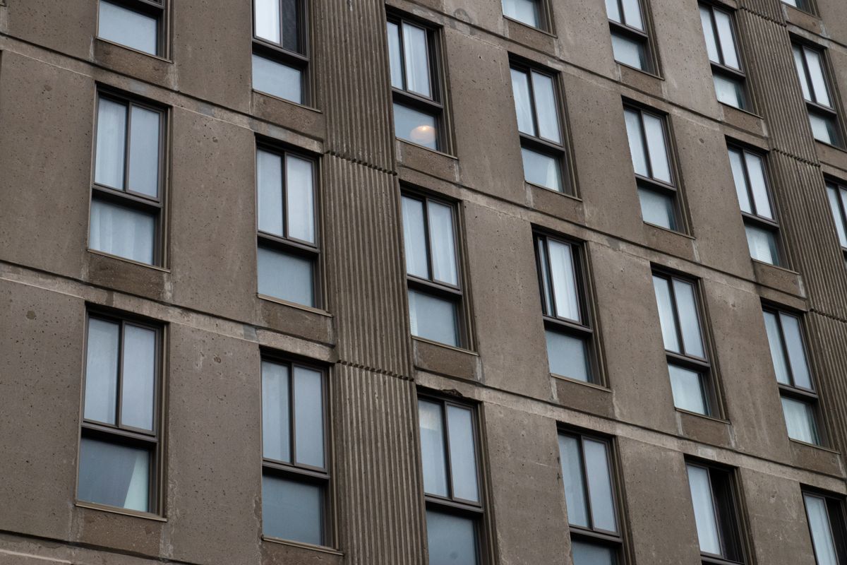 student moves in Crossgates — Student Moves in Crossgates — the working end of the job