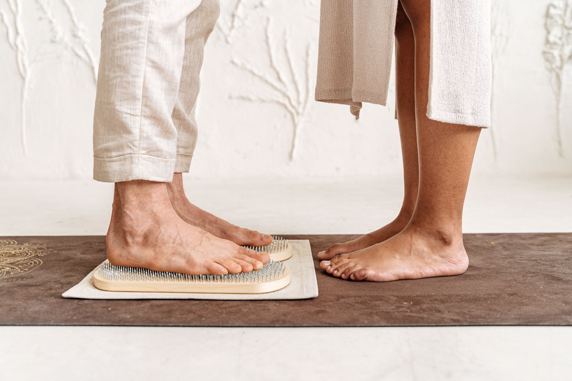 12 Best Acupressure Mats for Pain Relief