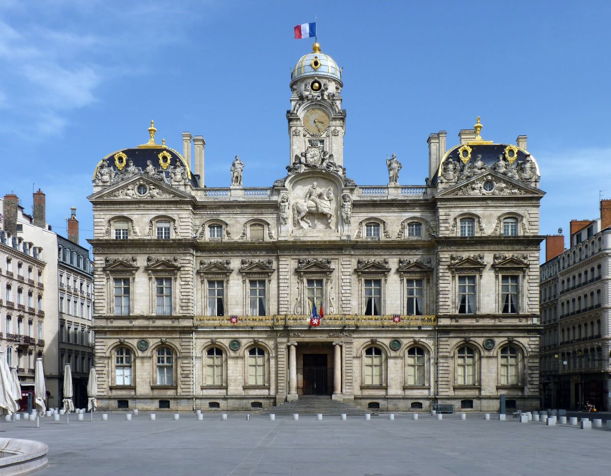 The Hôtel de Ville on the Place des Terreaux in Lyon