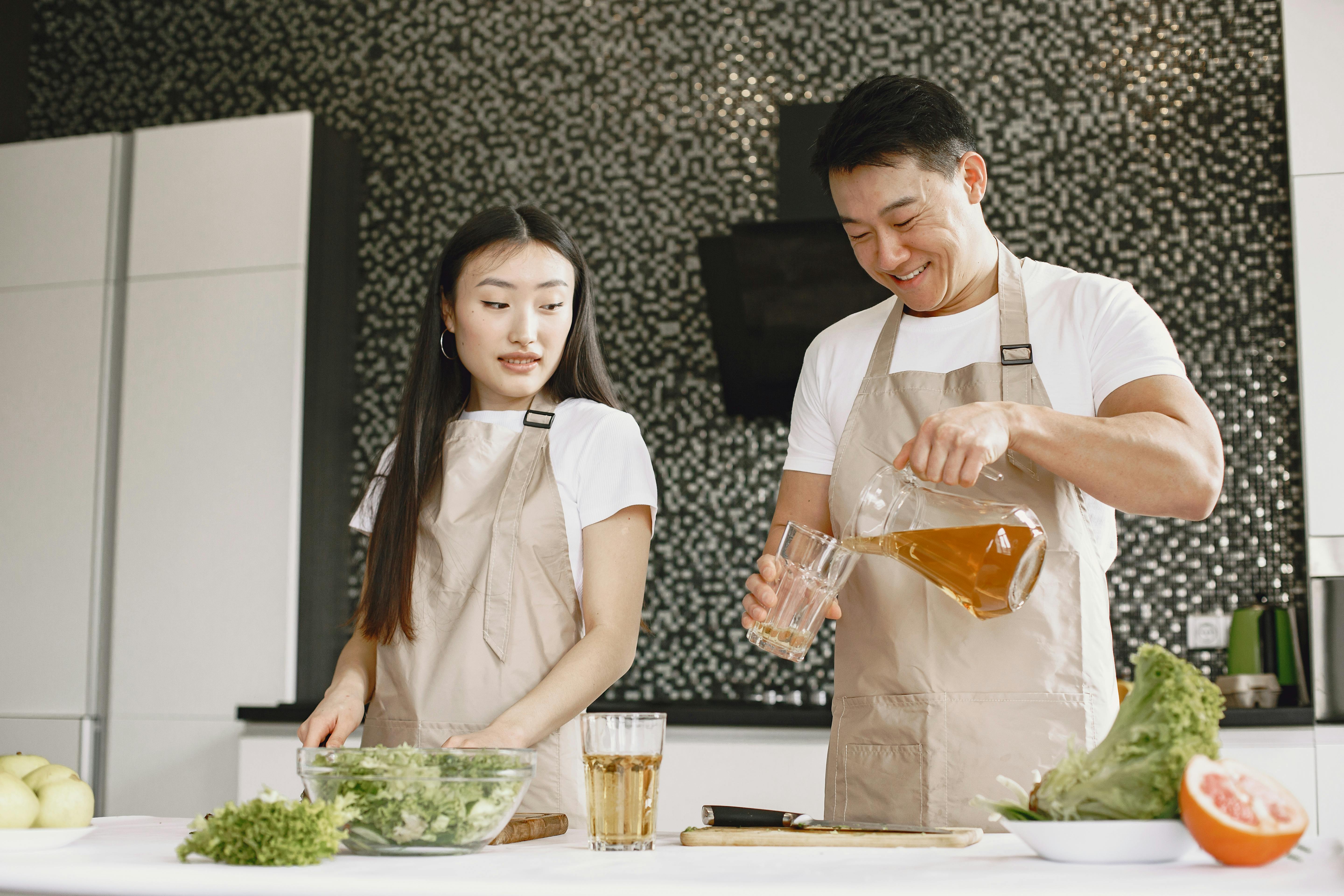 Cooking for One? These 8 Habits Make Eating Healthy So Much Easier — Photo by Gustavo Fring on Pexels