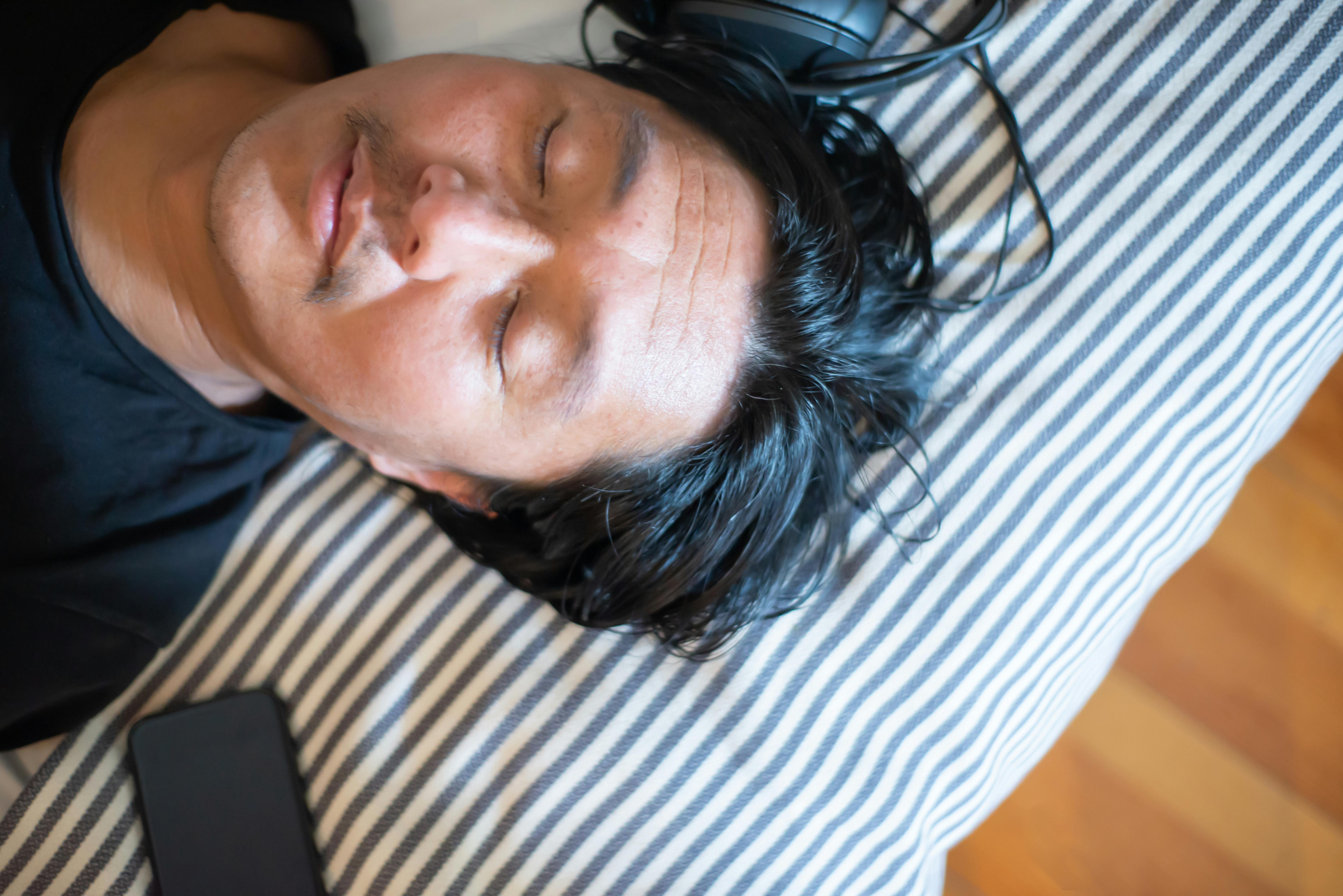 Sleeping Music for Deep and Peaceful Rest