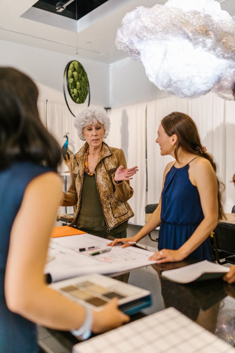 Women Collaboration In A Business Meeting