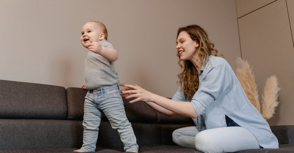 Les Étapes Clés du Développement de Bébé Durant la Première Année
