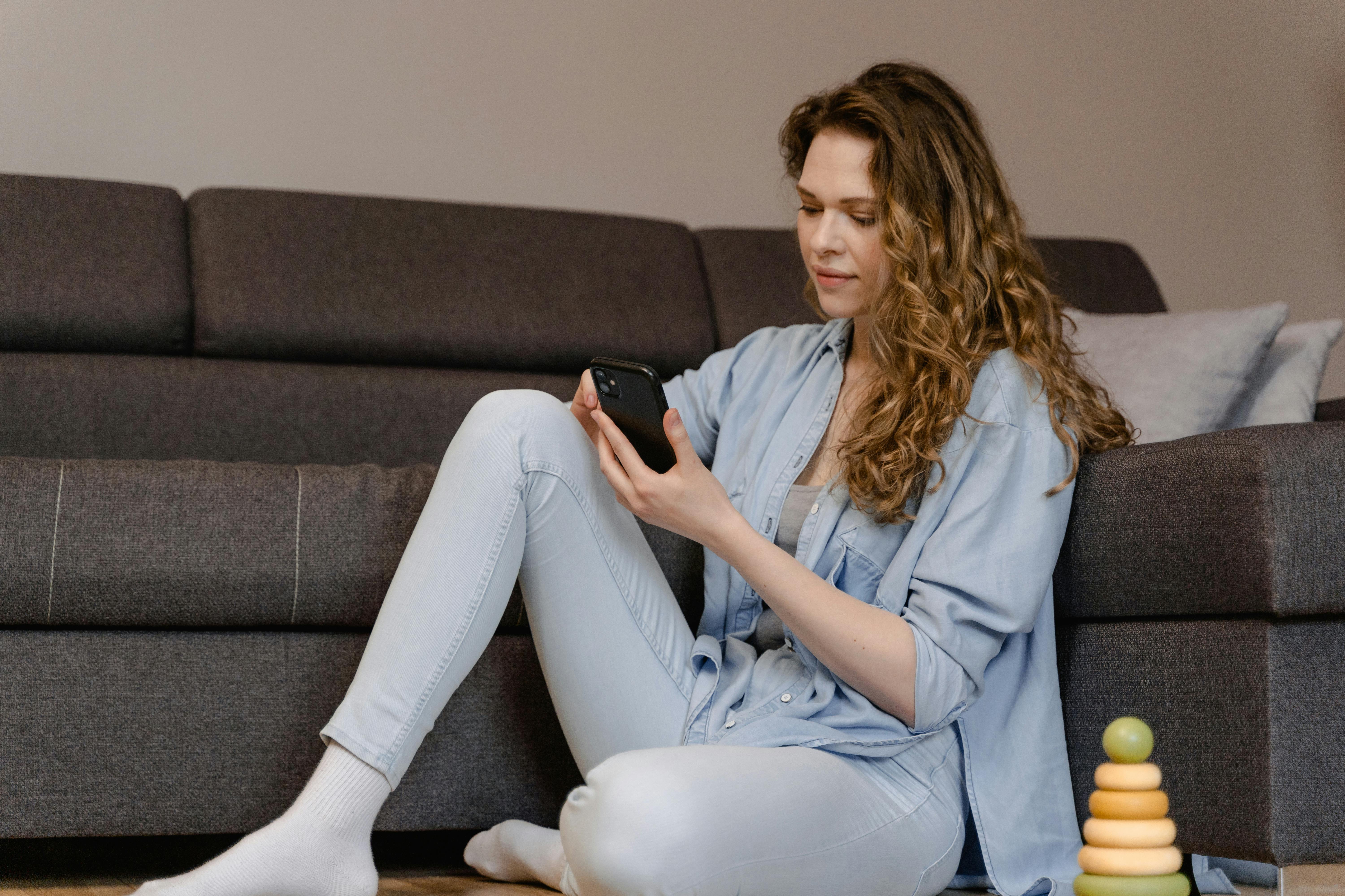 The Best Mental Health Apps of 2026 for Mental Health Awareness Month — Photo by MART  PRODUCTION on Pexels