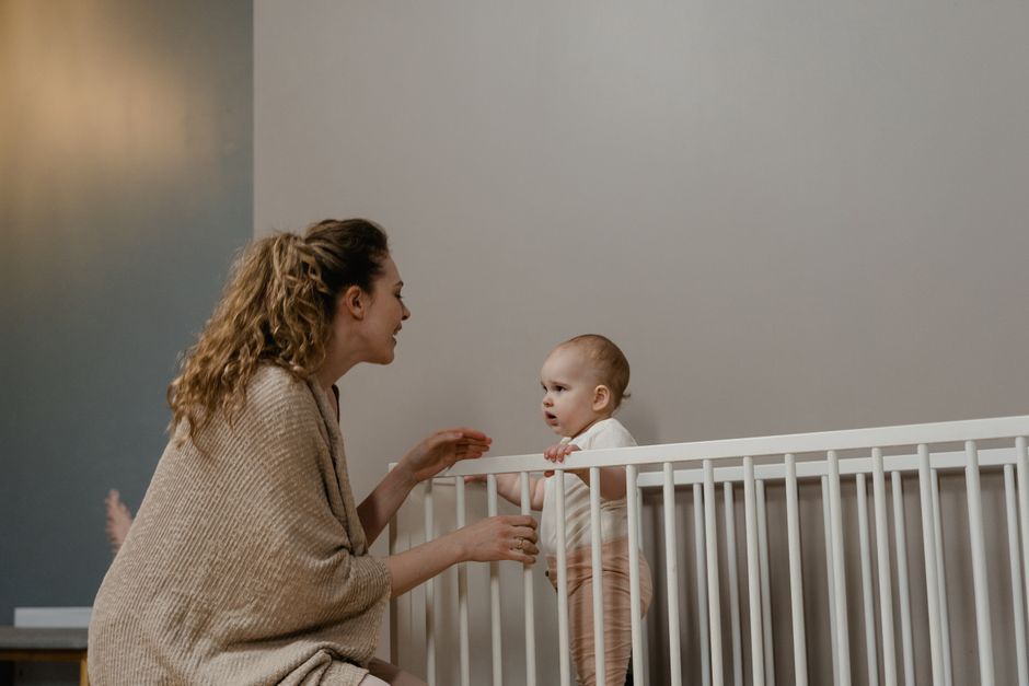 Conferința Hand in Hand Talks aduce părinților soluții inovatoare prin experți în psihologie, sport și prim ajutor, pentru o creștere armonioasă a copiilor.