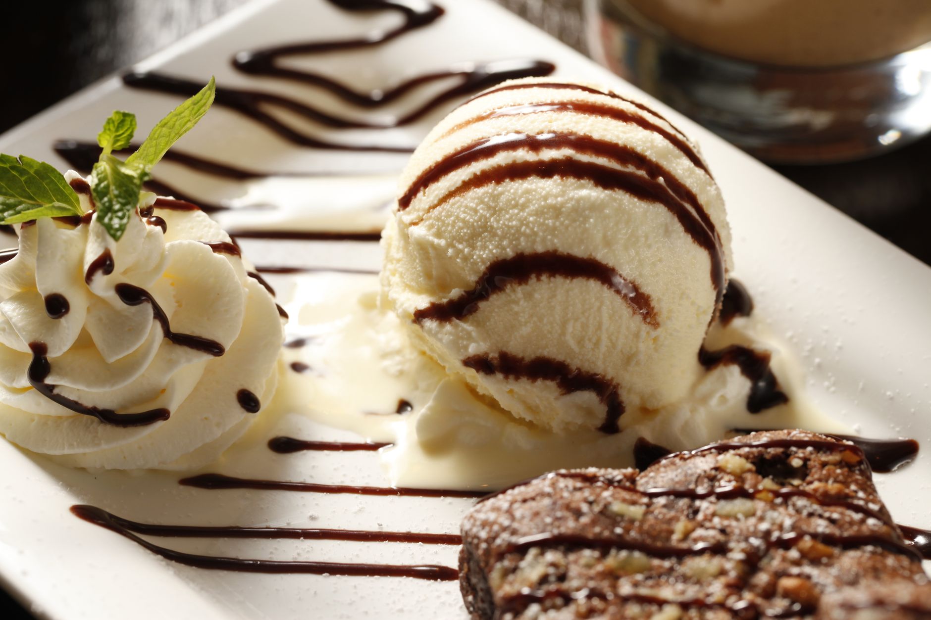 Pastry Meets Soft Serve as the Ice Cream Croissant Dominates Summer Menu Economics