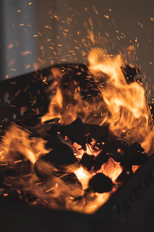 免费 垂直拍摄, 大火, 木炭 的 免费素材图片 素材图片