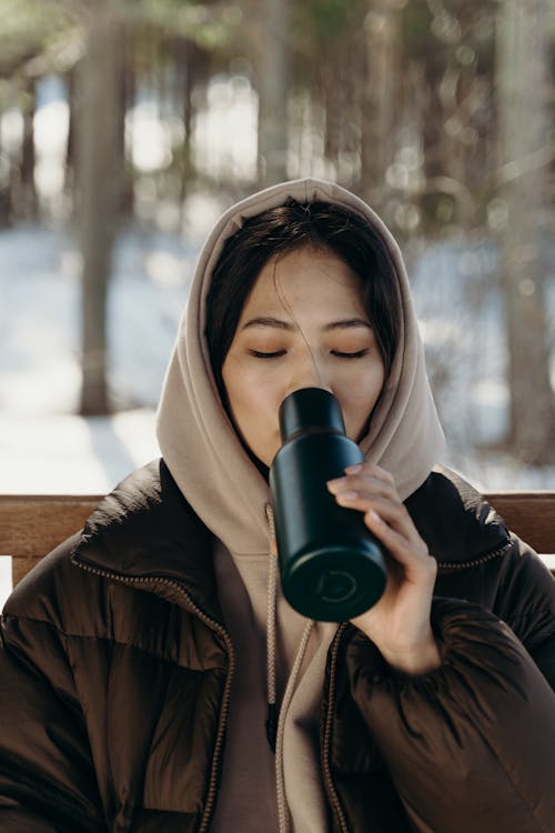 Ingyenes stockfotó ázsiai nő, forró ital, hideg témában