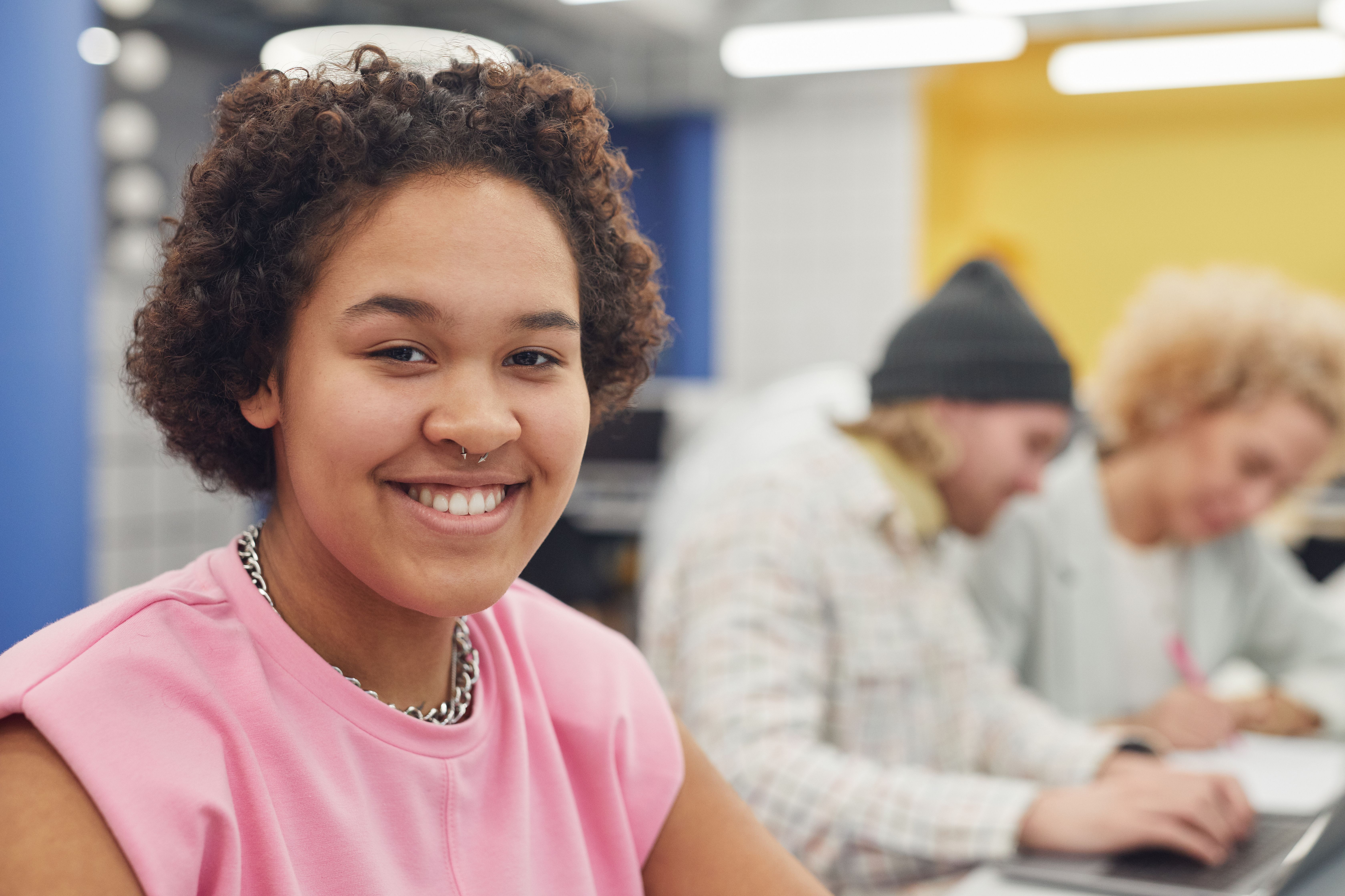 Exploring the factors influencing college students’ learning satisfaction in generative AI-supported MOOCs learning environme