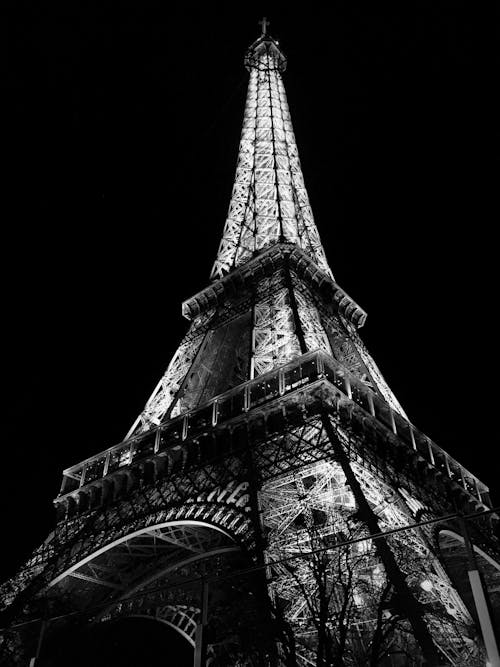 Grayscale Photo of Eiffel Tower in Paris 