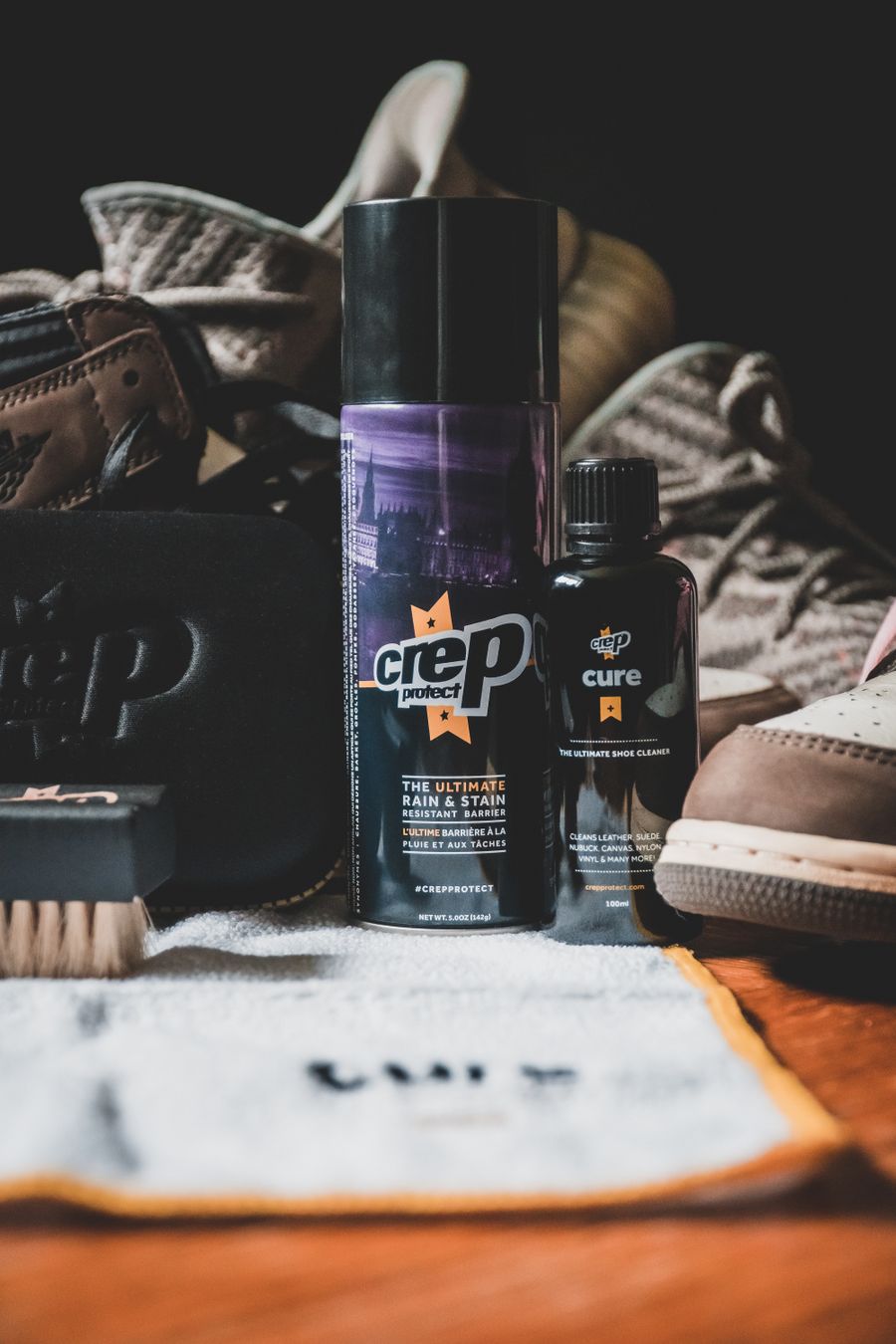 Shoe Washing Munsiyah – sneakers with shoe care products