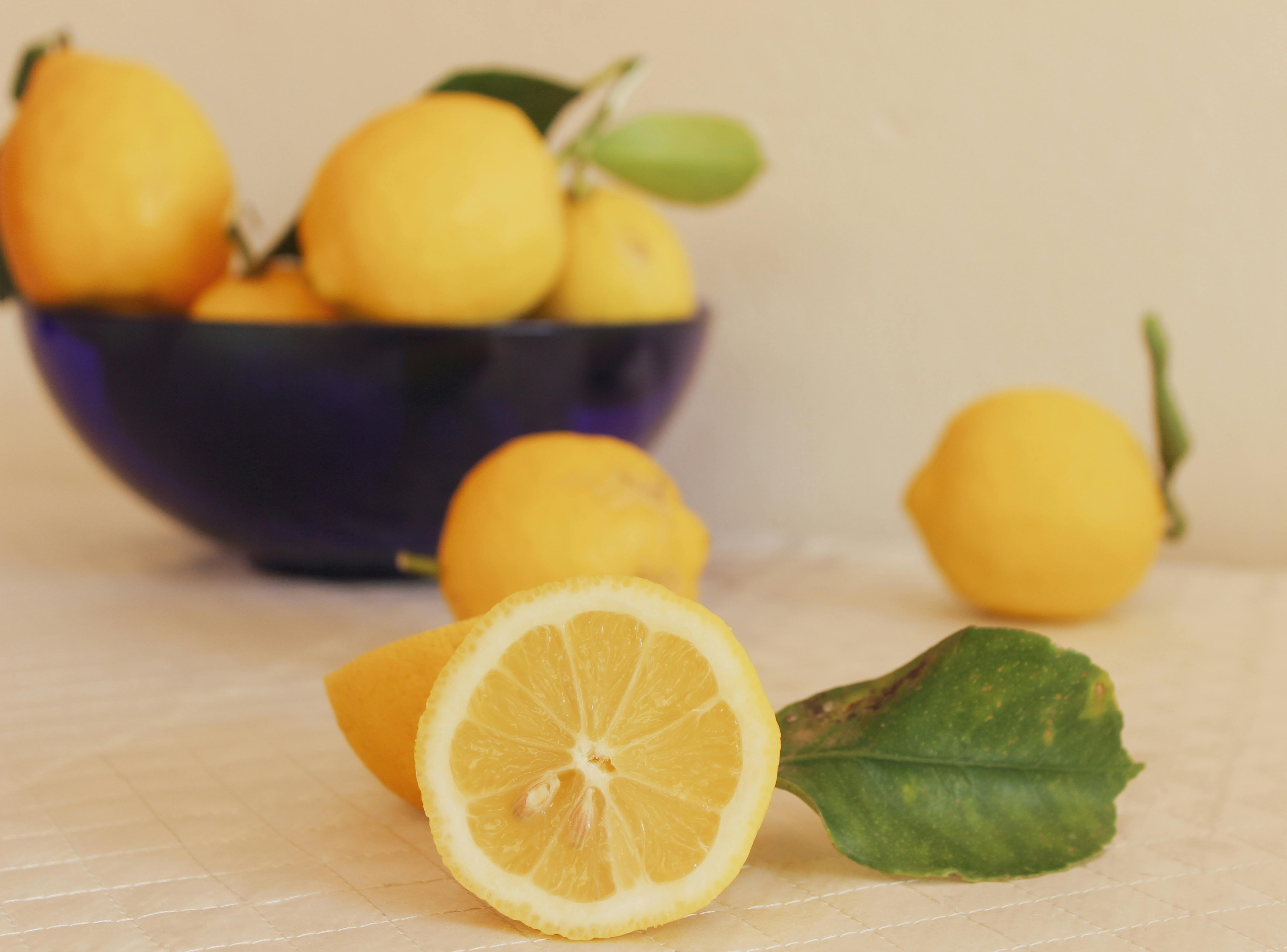 fresh lemons in a bowl perfect for crochet lemon pattern inspiration