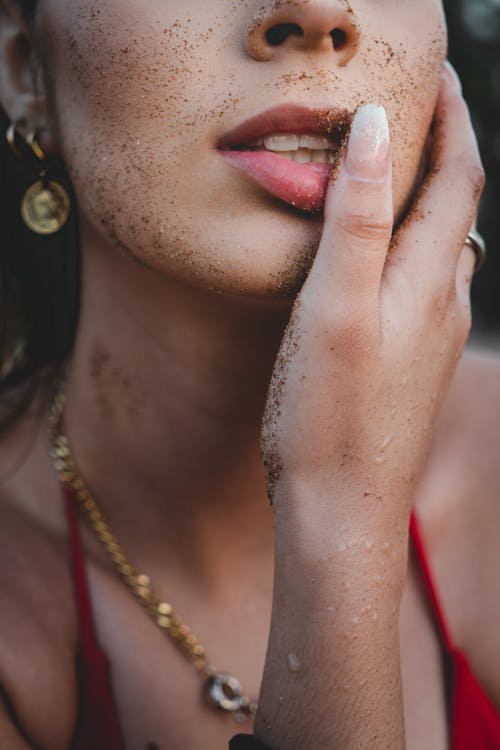 Free Close-up Photo Woman's Hand and Lips  Stock Photo