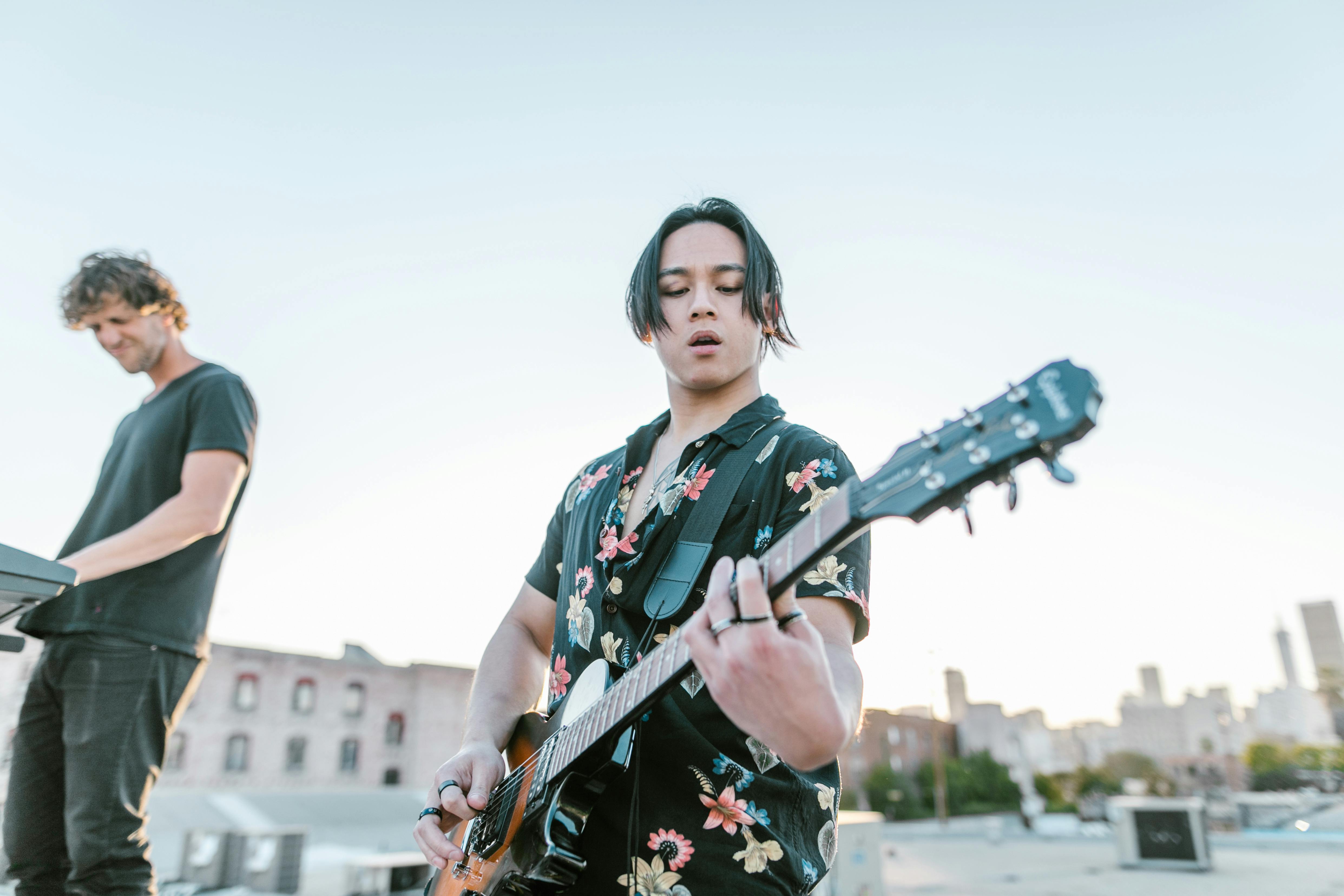 Suno AI Complete Guide: Create AI Music