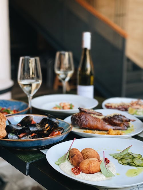 Immagine gratuita di bottiglia di vino, cena, delizioso