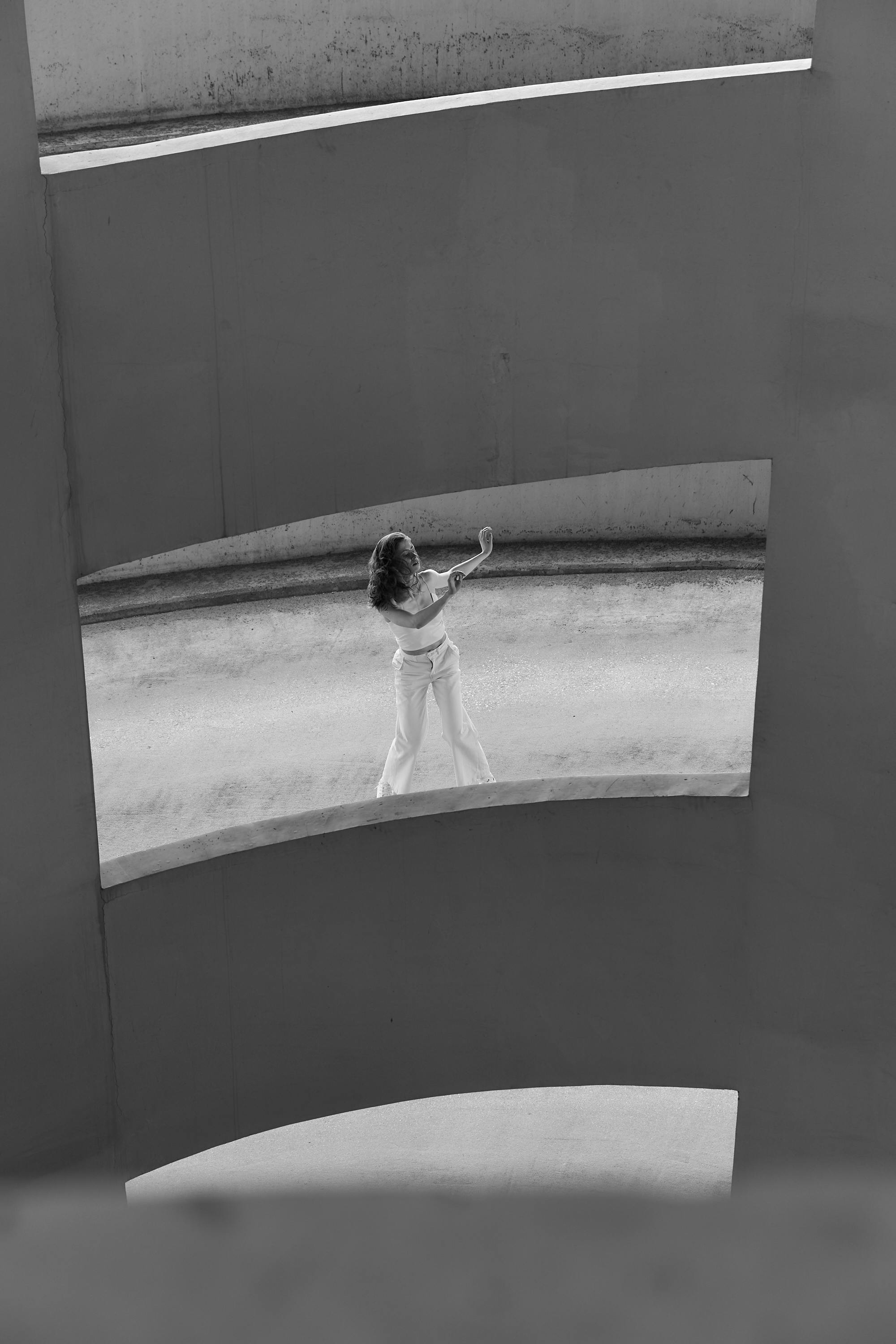 Gratuit Imagine de stoc gratuită din alb-negru, alee, arhitectură Fotografie de stoc