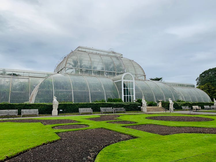 Royal Botanic Gardens Kew In Richmond, England