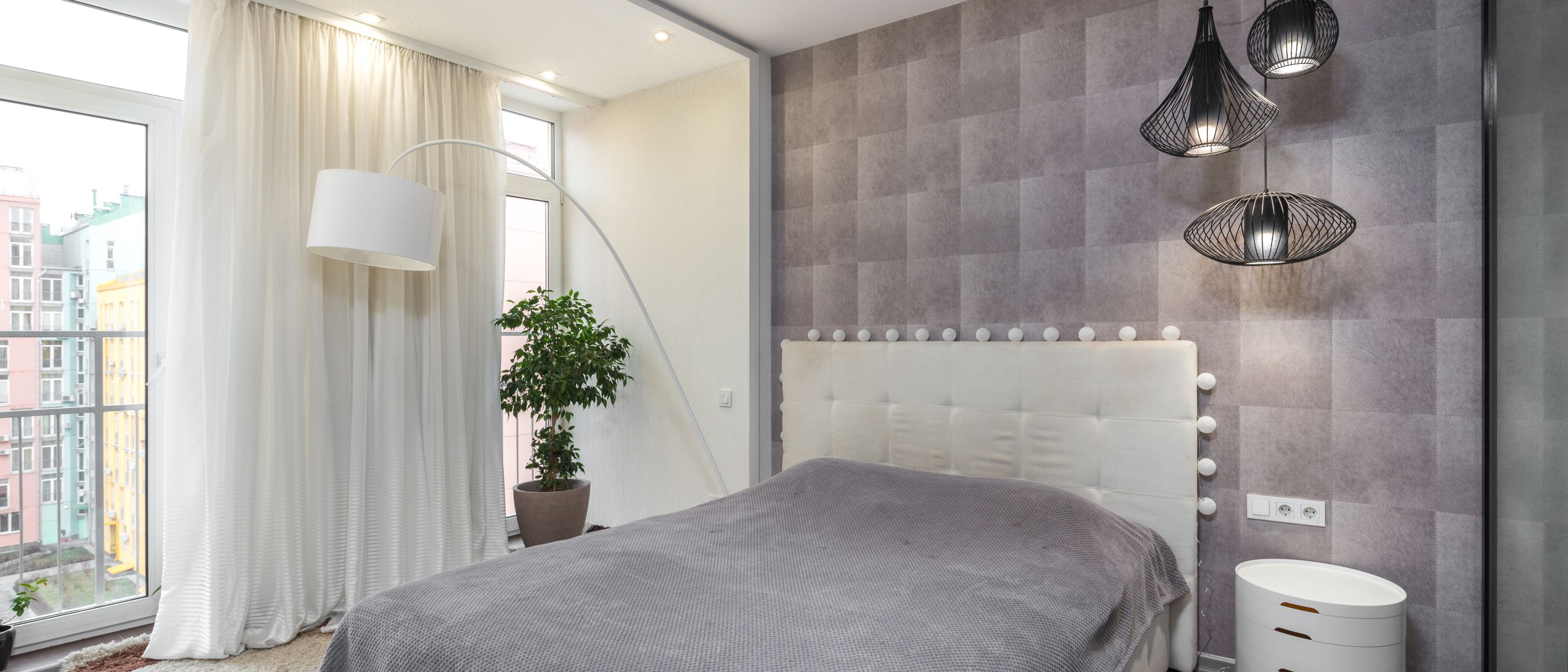 Wallpapering in Edgware — a freshly painted, spotless finish