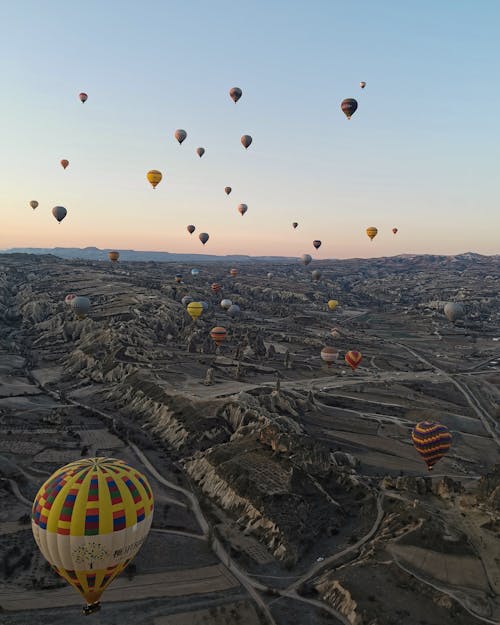 Δωρεάν στοκ φωτογραφιών με cappadocia, αεροσκάφη, κατακόρυφη λήψη Φωτογραφία από στοκ φωτογραφιών
