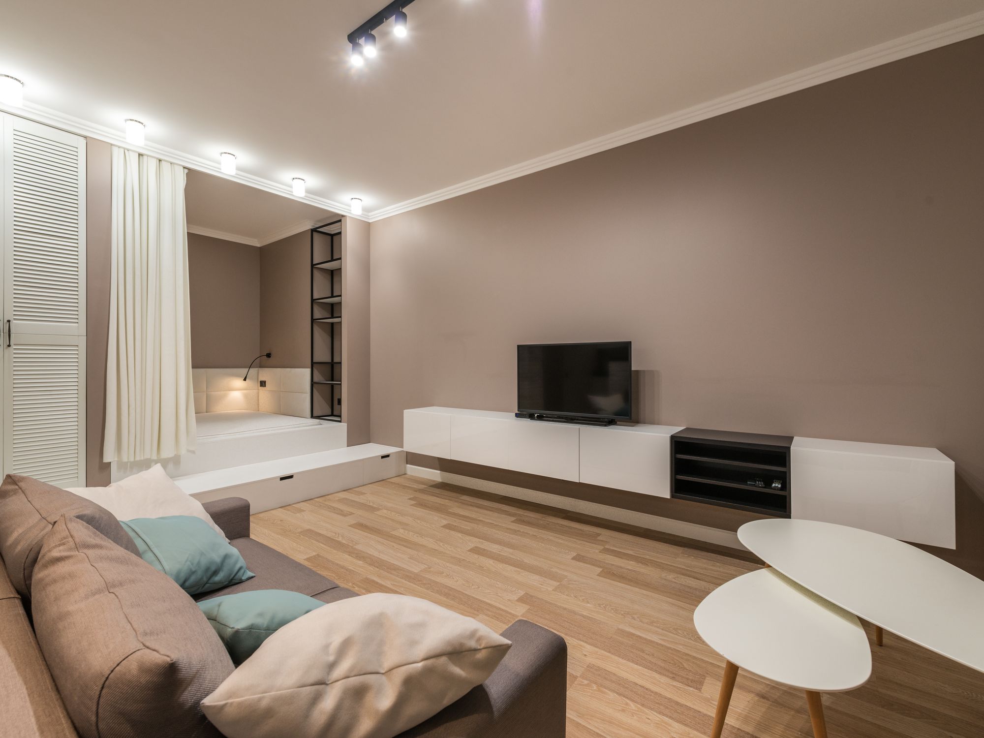 Flat Removals in Coulsdon, South London — movers carrying boxes for a flat move