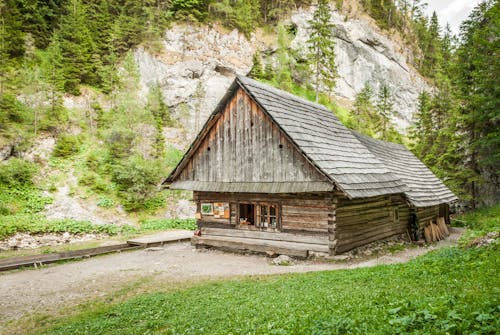 Photos gratuites de cabine, chez-soi, colline