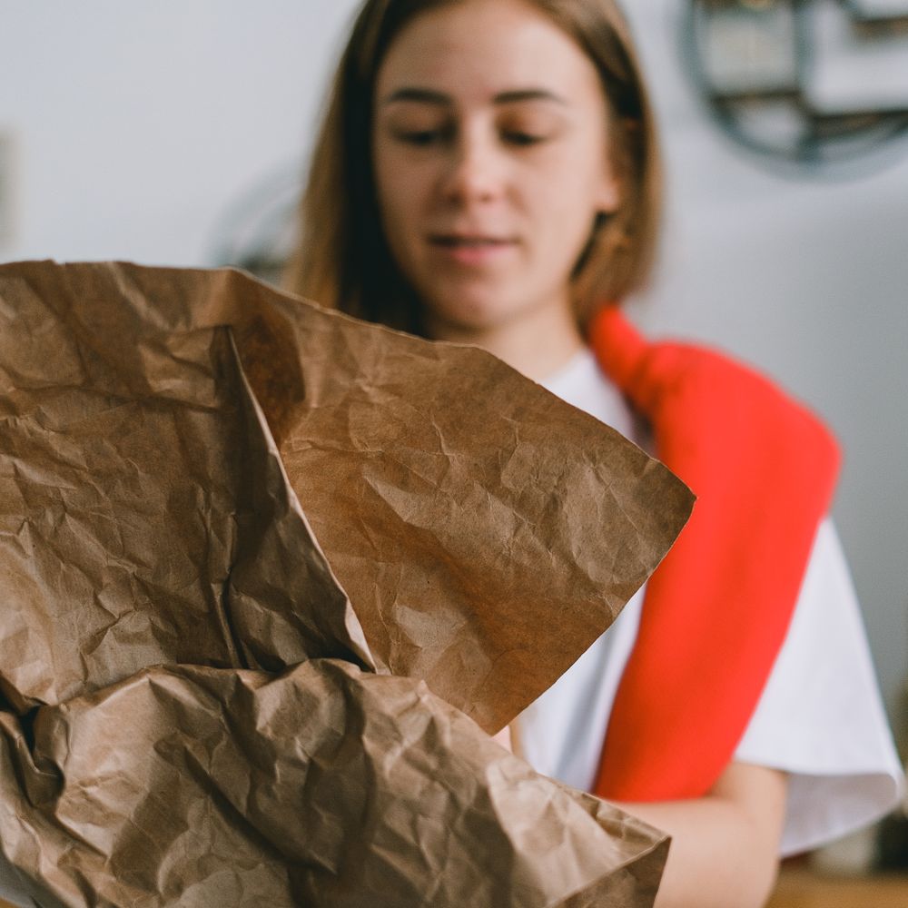 Acle — professional packers wrapping and boxing belongings