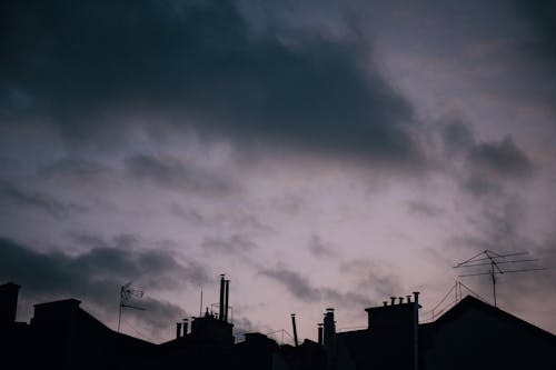 Free Silhouette of Buildings during Dawn Stock Photo