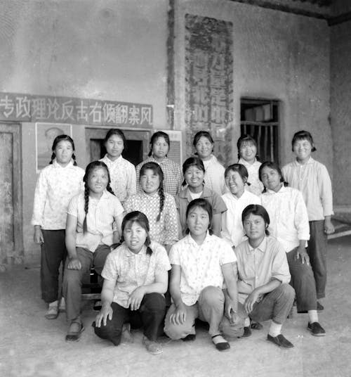 Darmowe zdjęcie z galerii z 70s, azjatyckie dziewczyny, czarny i biały