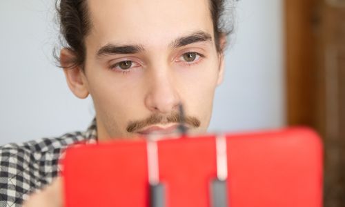 How to Become Influencer in 2026