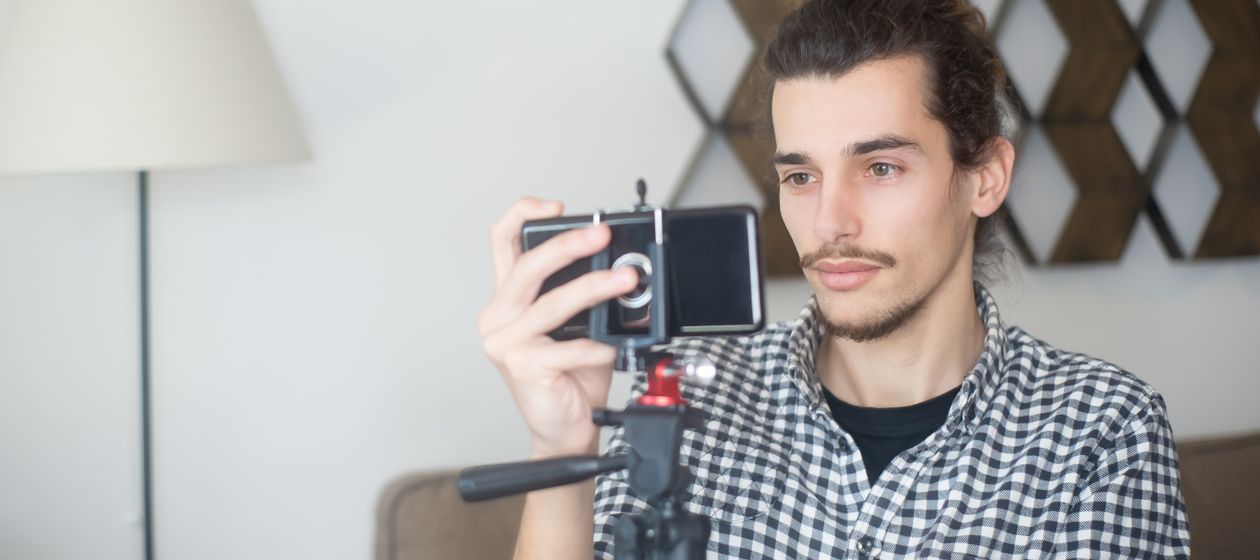 How to Become Influencer in 2026