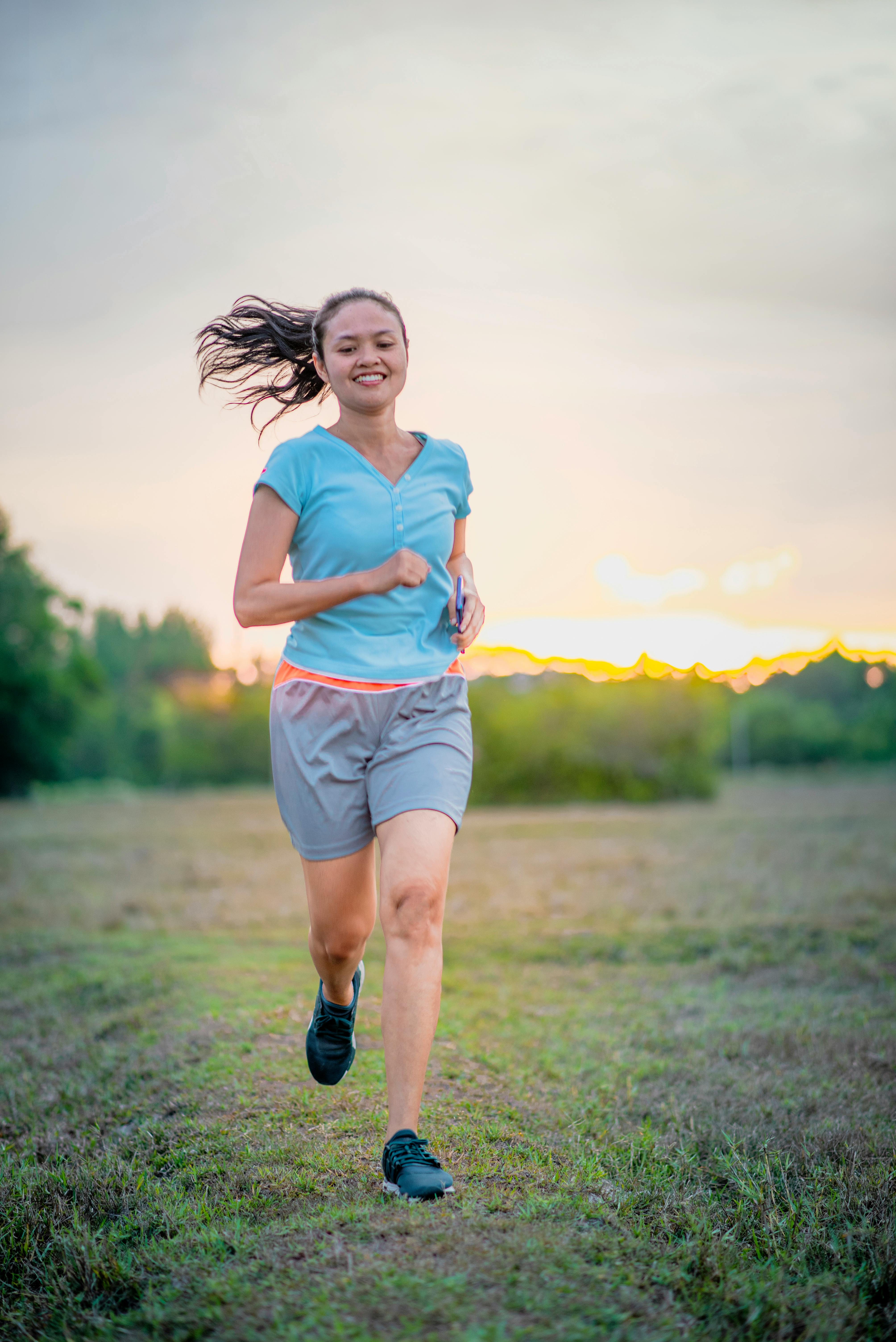 133,149 Woman Jogging Stock Photos, High-Res Pictures, and Images - Getty  Images