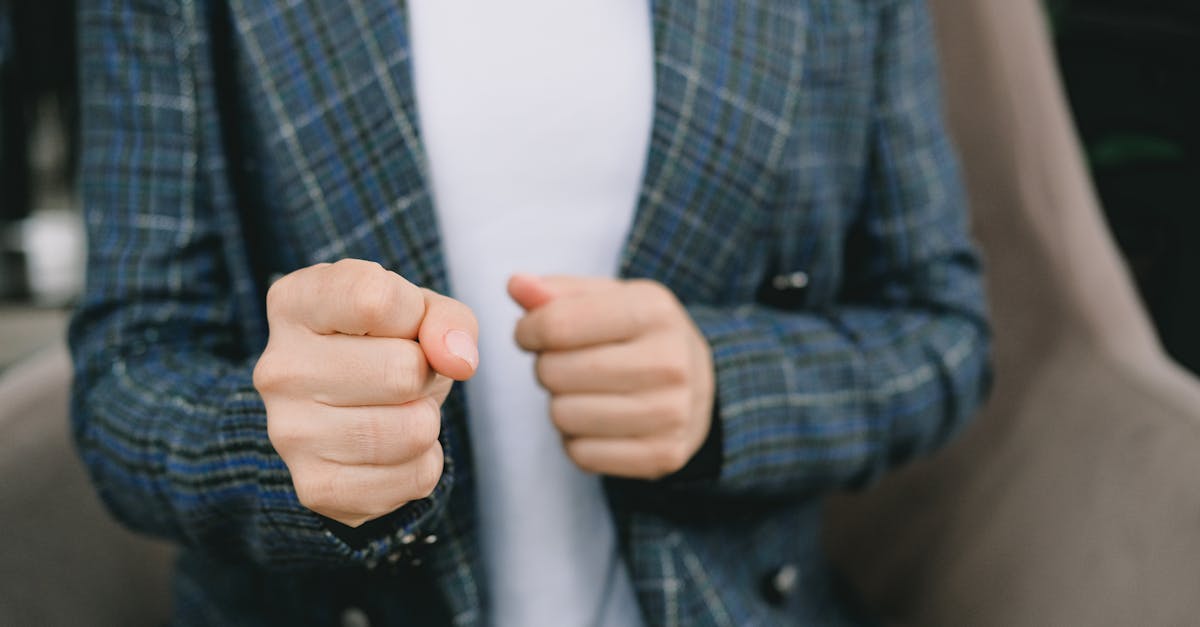 How to ask are you deaf in ASL