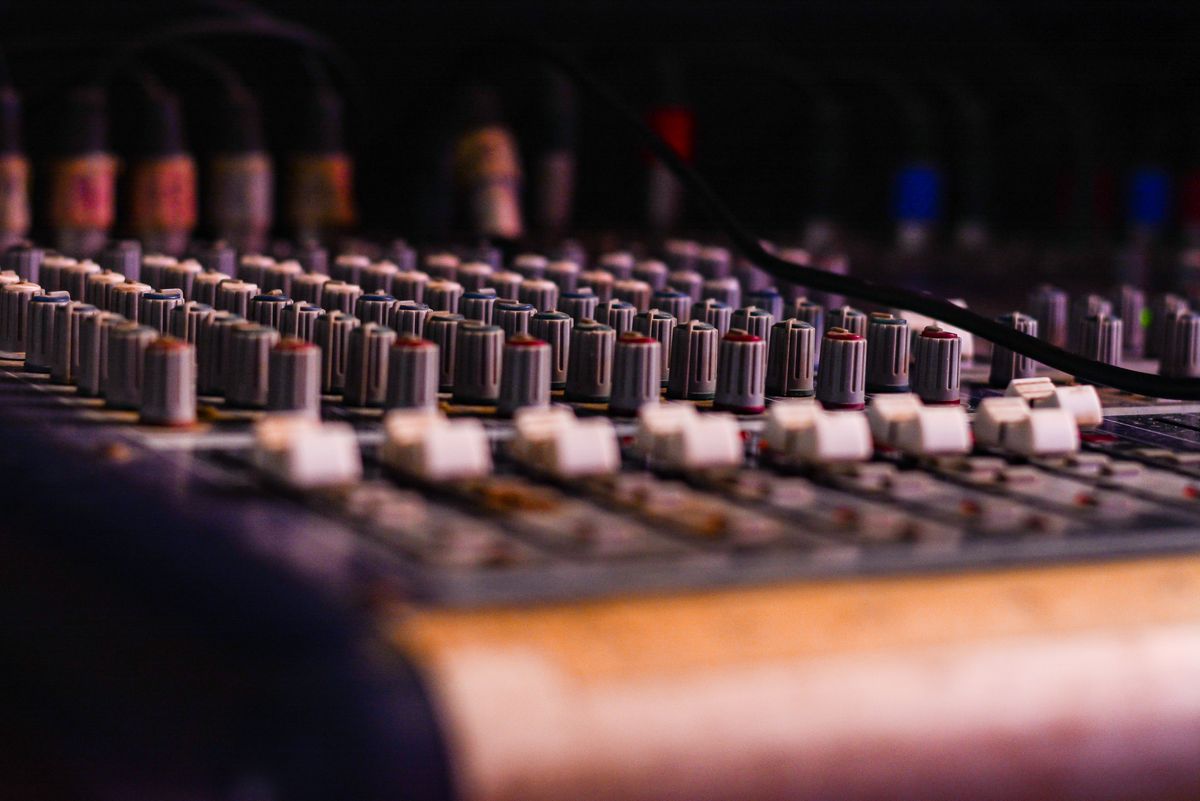 Audio mixing console faders