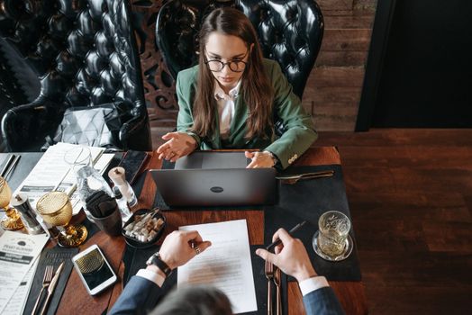 Ottawa Restaurants Draw Backlash Over AI-Generated Menus