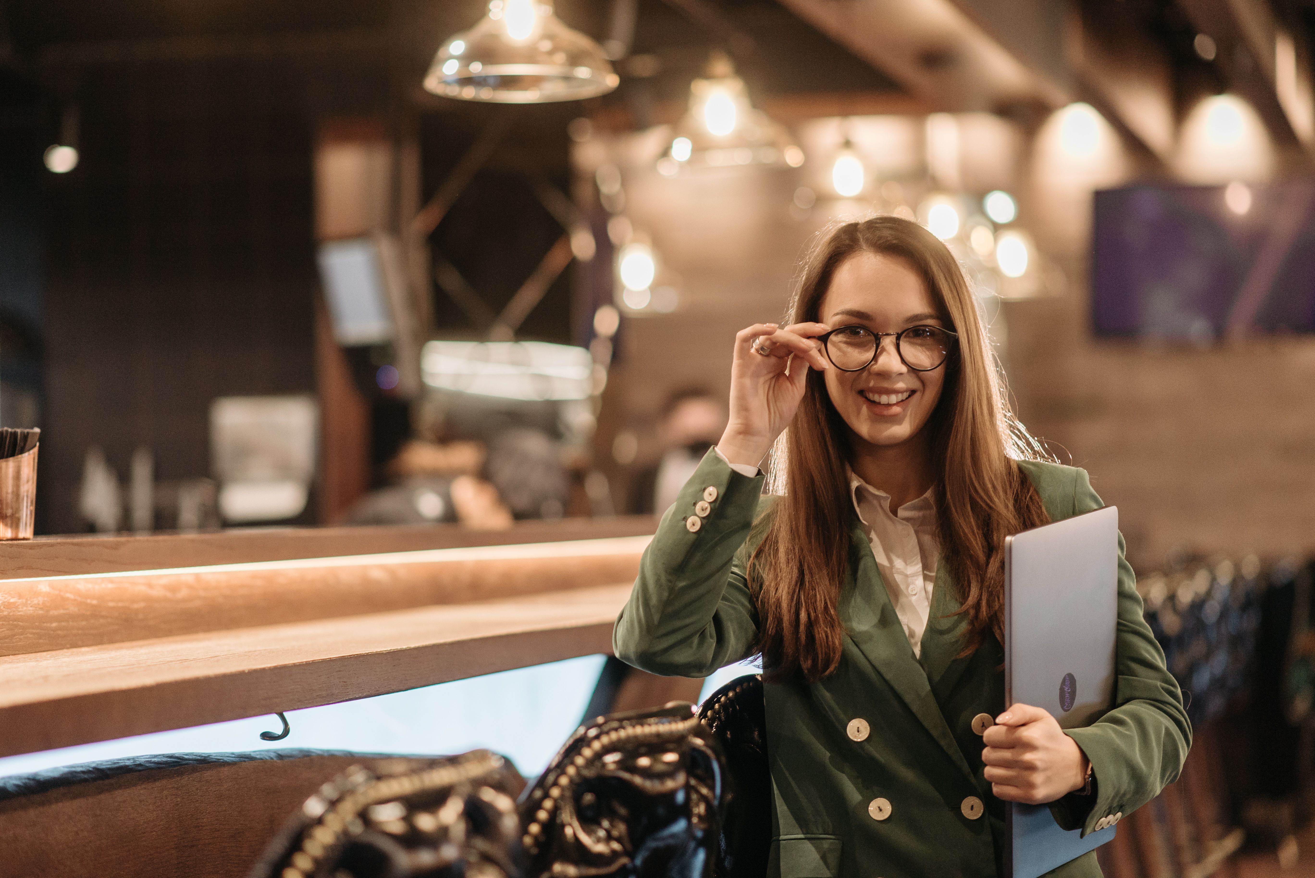 I cover side hustles and started my own in 2025. Here's the best business advice I heard all year. — Photo by Pavel Danilyuk 