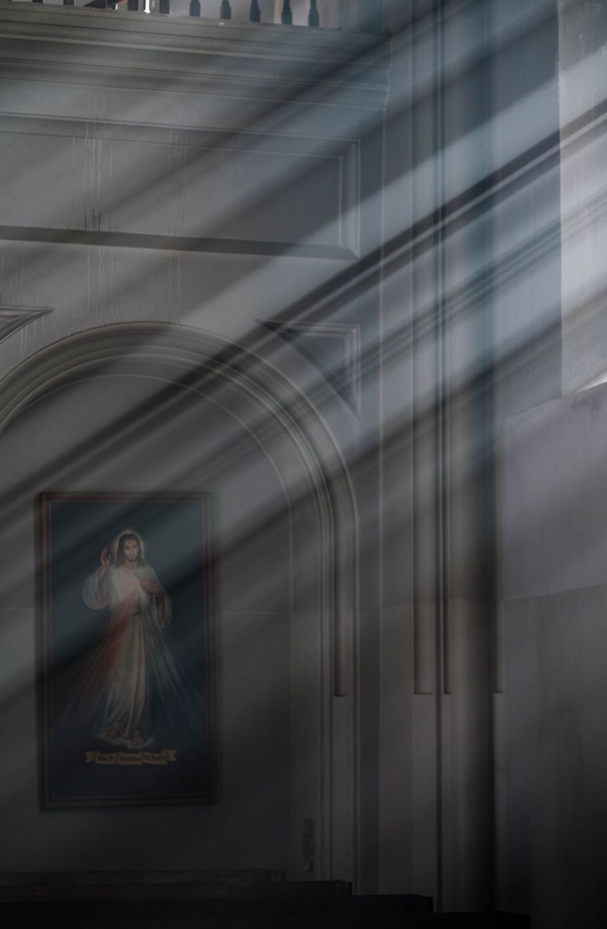 Sunrays Through a Window · Free Stock Photo