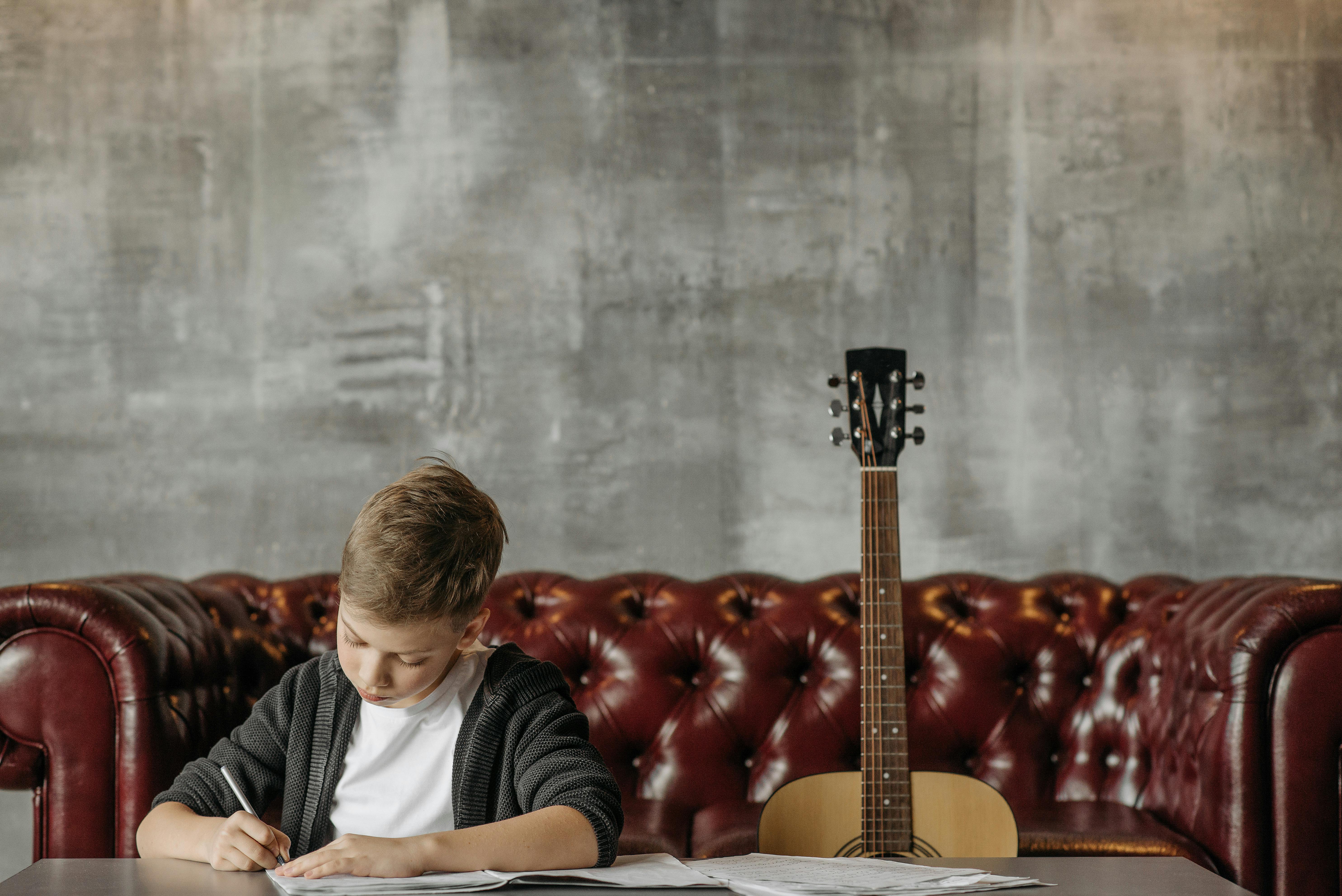 There's an 'art' to writing AI prompts for personal finance, MIT professor says — Photo by Pavel Danilyuk on Pexels